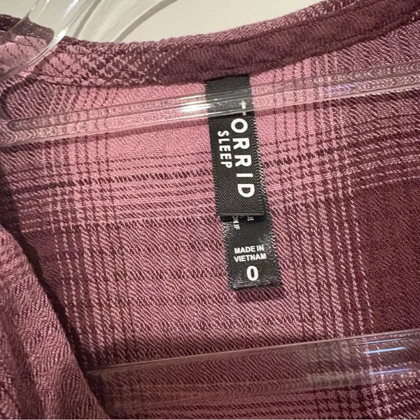 Torrid Gauze Button Through Epic Plaid‎ Short Sleeve Pocket Sleep Shirt Pink 0 - Image 4