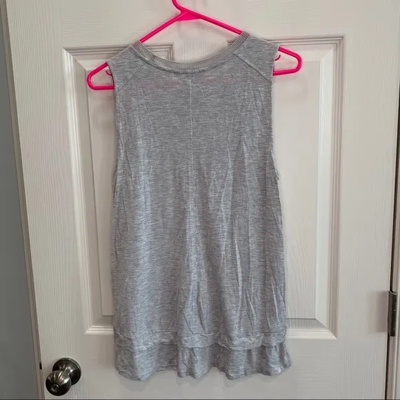 3/$25 - Banana‎ republic gray tank size medium - Image 3