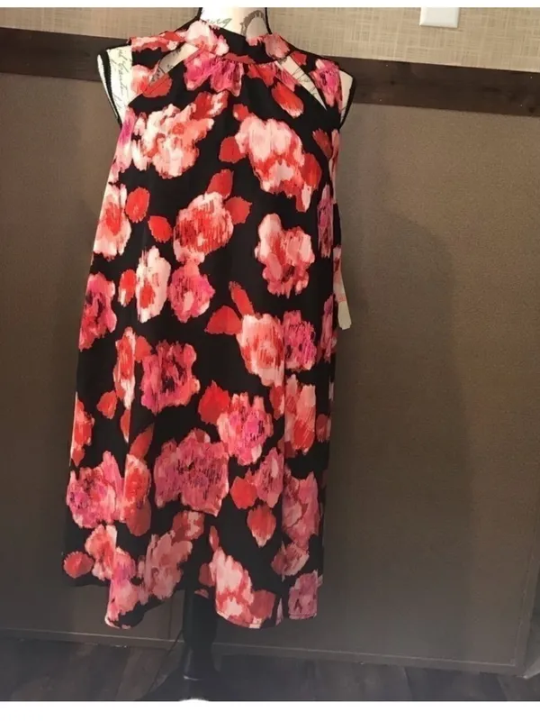Gianni Bini Black One-Shoulder Halter Dress with Pink & Red Floral - Image 2