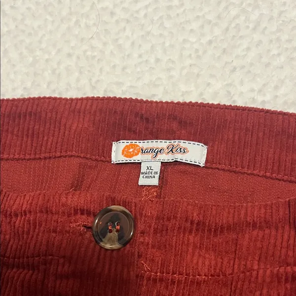 Elegant Red Button-Down Mini Skirt - Image 2
