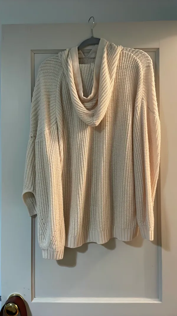 Sweater Tan Size L - Image 2