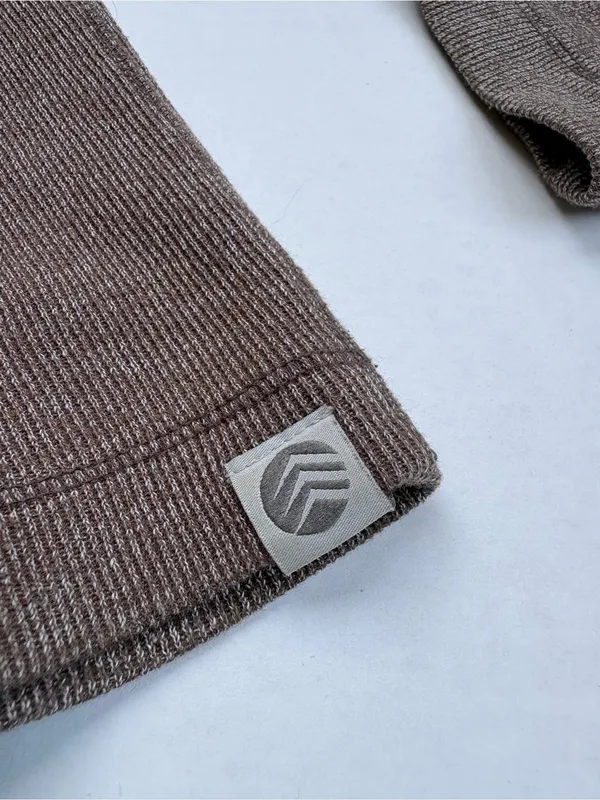Solaris Women’s Crewneck Top in Brown. Size M Outdoor Layering. - Image 3