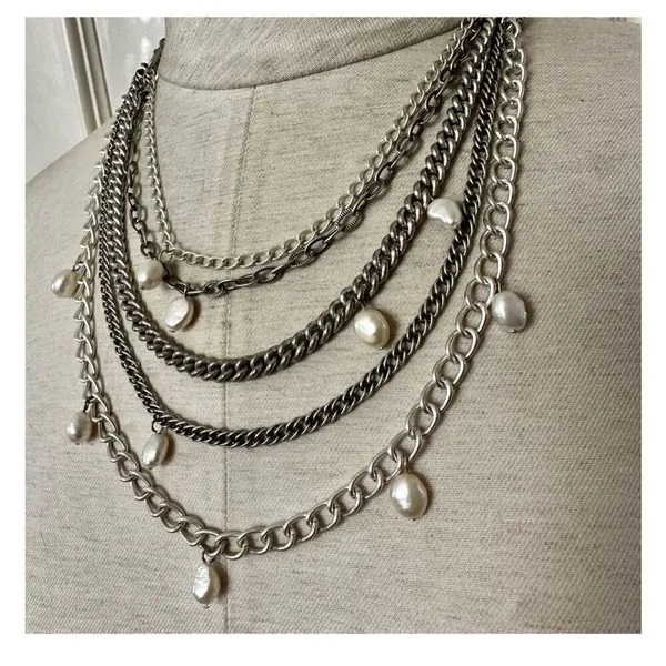 Stella and Dot Avery multi strand pearl necklace - Image 4