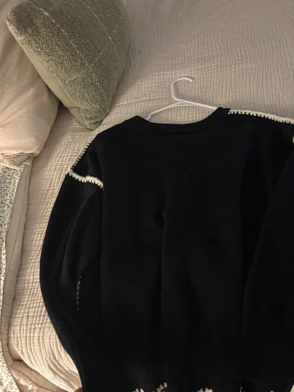 Grey Bandit Sweater - Image 2