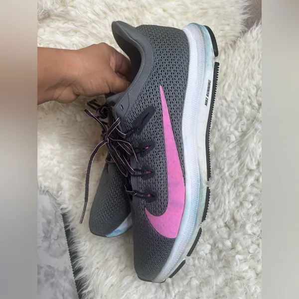 Nike Women's Size 10 Quest Grey Pink Running Sneakers - Image 5