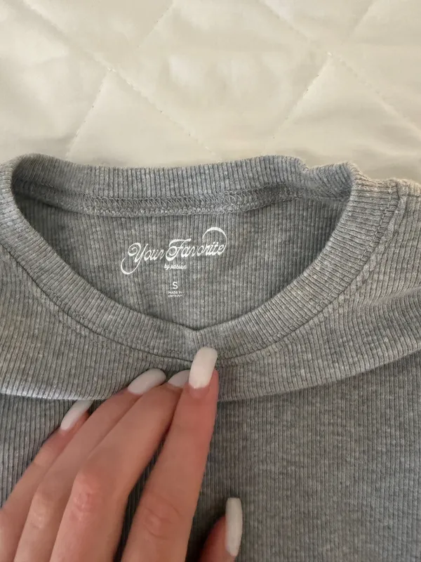 PacSun Short Sleeve Crop Top - Image 3