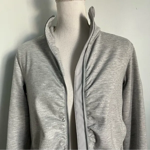 Lululemon • Gather Up Jacket Heathered Power Grey / Sea Salt - Image 7