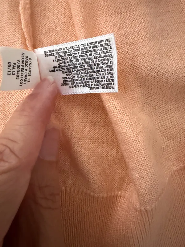 Old Navy Women's Peach Button-Up Cardigan Sweater Size M - Image 3