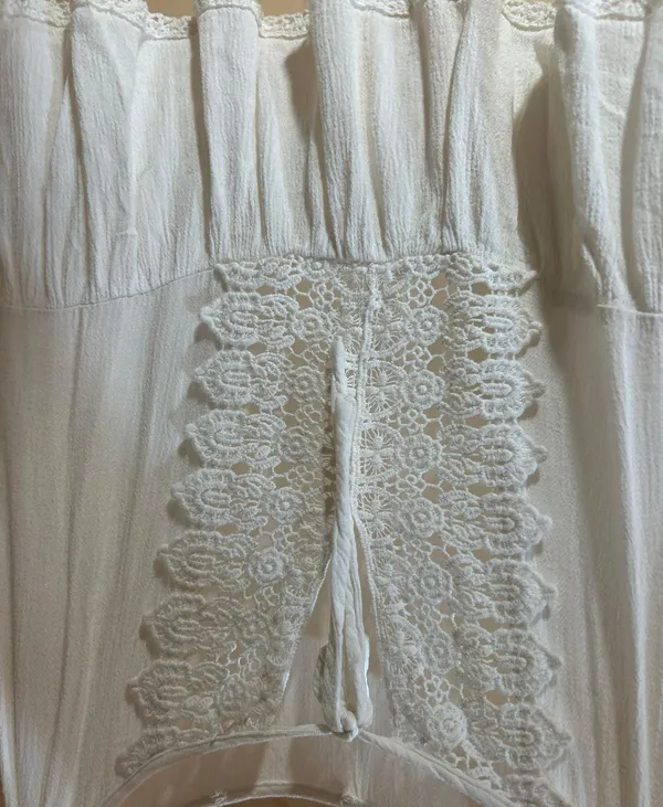 Forever 21 White Flowy Tank Top - Image 3