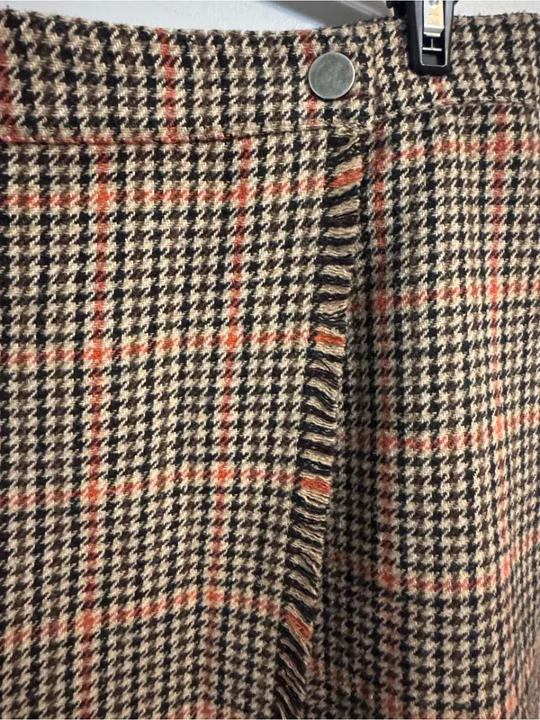 Urban Outfitters Y2K tweed‎ pattern faux wrap skirt Women's Small - Image 4