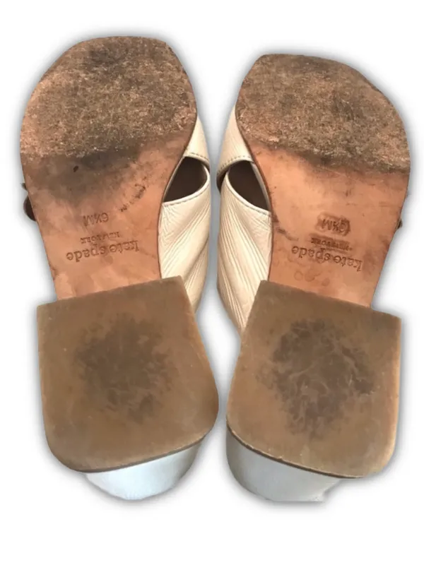 Kate Spade Beige Patent Leather Criss-Cross Vamp Slide Block Heel Shoes (6.5) - Image 9