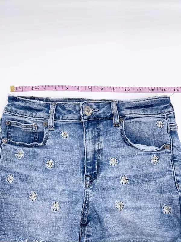 American Eagle Hi-Rise Shortie Size 4 Daisy Embroidered Denim Jean Shorts Cotton - Image 10