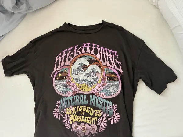 Billabong tee shirt - Image 2