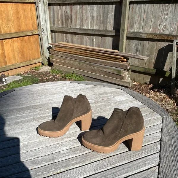 Dolce Vita Cashe H20 Womens Suede Lugged Sole Block‎ Heels Size 7.5 in olive - Image 5