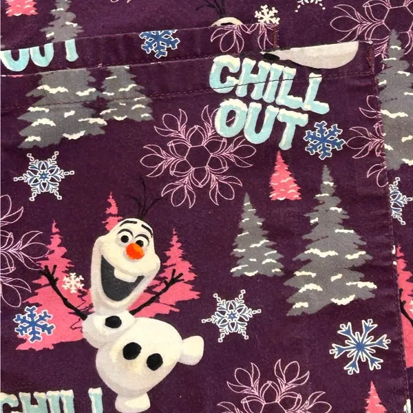 Disney Olaf Frozen Scrub Top size small Purple Chill Out Pediatric Nursing top - Image 4