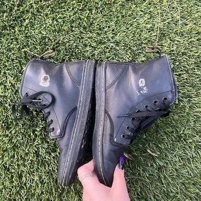 Dr. Martens Shoreditch Boots - Image 4