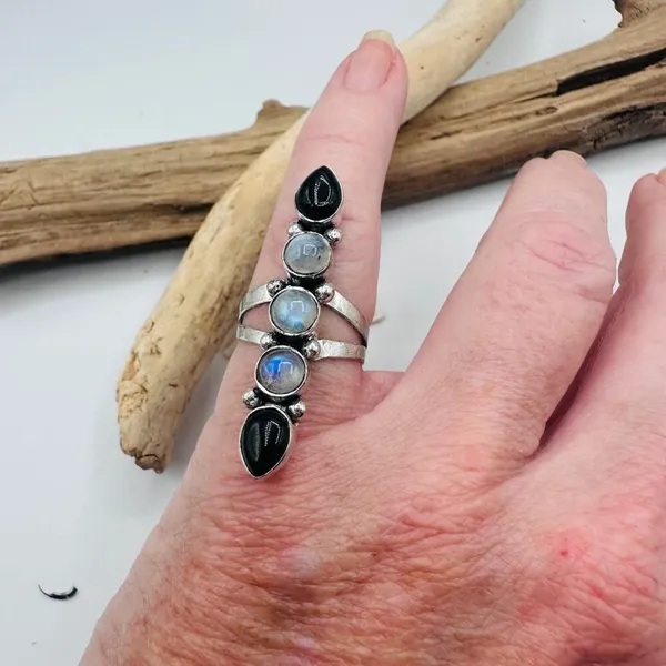 Moonstone & Onyx Sterling Silver Plated Statement Ring Size 6 - Image 9