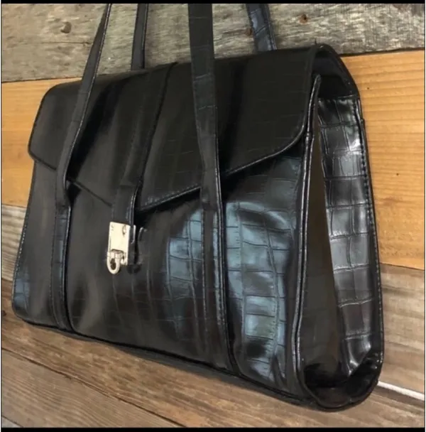 Kathy Ireland Black Shoulder Bag - Image 12