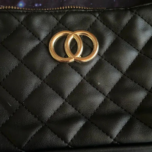 Boutique Black Leather Purse Handbag Quilted Hand & Crossbody Strap 9”W X 5”H - Image 2