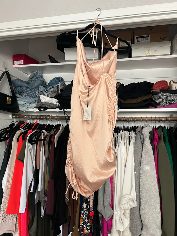 Leau Cabo gold satin adjustable strappy rouched mini dress M NWT - Image 9