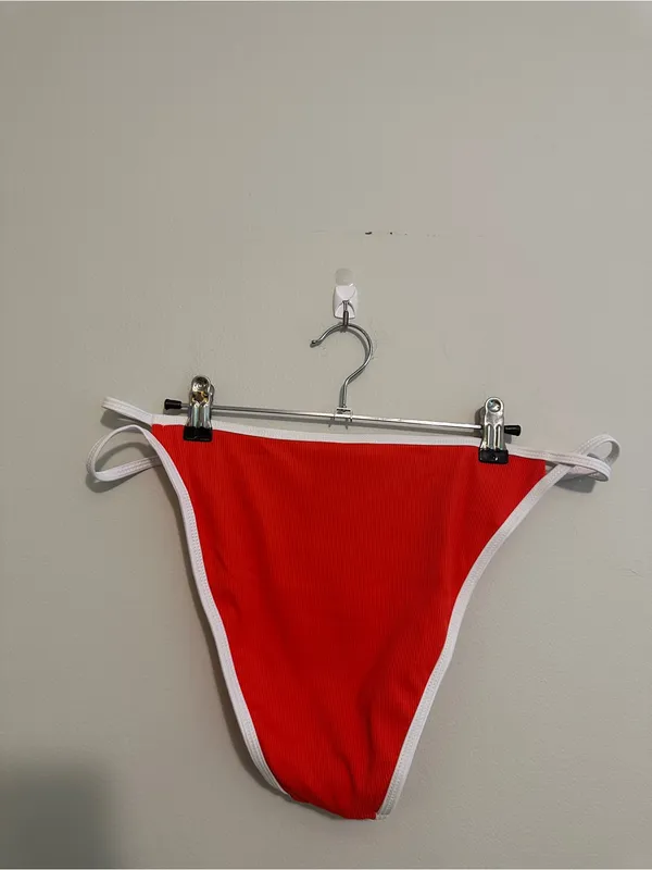 Dippin' Daisy's Red Cyrus Double Strap High Cut Bikini Set - Image 14