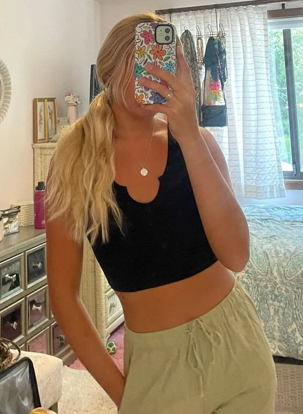 Black Little V Tank - Image 2
