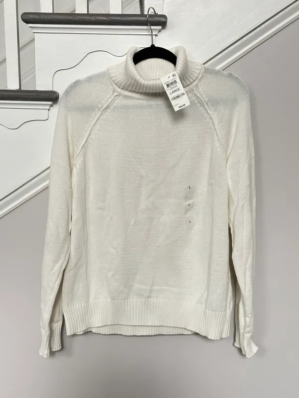 NWT Luxsoft Turtleneck Sweater White Size Large - Image 3