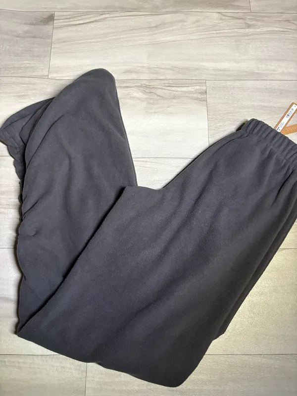 Skims fleece lounge stacked pant Color storm - Image 2