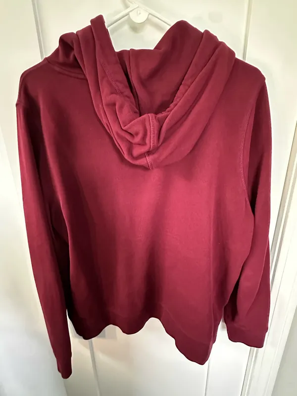 W’s Tommy Hilfiger Burgundy Sweatshirt - Image 2