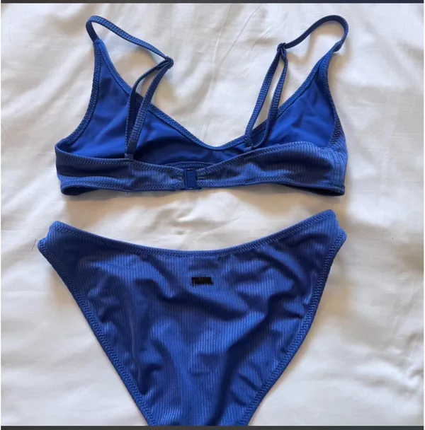 Triangl swim suit bikini set  - Image 4