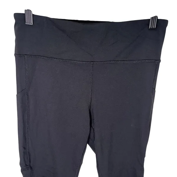 Vuori Stride Leggings Black High Rise Cropped Running Tight Pockets VW429 Size M - Image 2