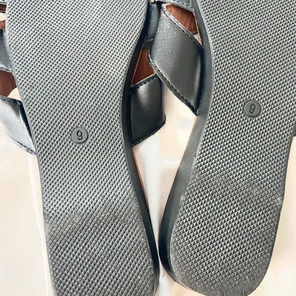 Source Unknown Early 2000's Boho Floral Coquette Black Faux Leather Sandals US 9 - Image 6