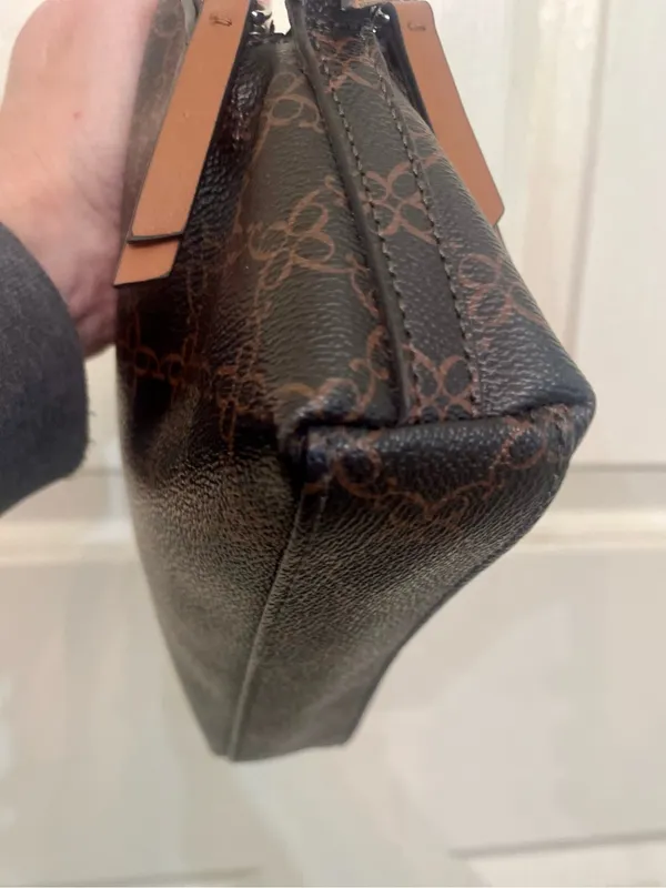 Nine West Dome Crossbody Bag Brown Monogram Coated Canvas Tan Strap GUC - Image 3