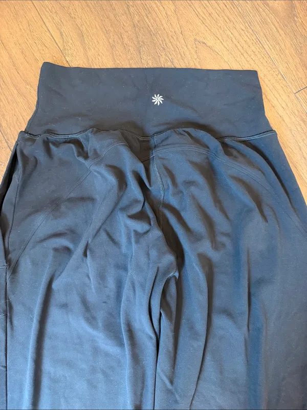 Athleta Black Salutation High-Waist Jogger Pants Size Small - Image 7