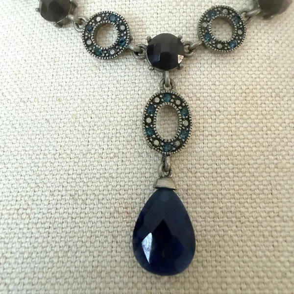 Vintage Avon NR Blue Crystal Rhinestone Y Drop Necklace - Image 4