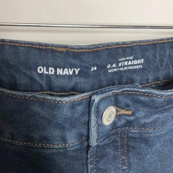 Old Navy high Rise O.G. Straight secret slim pockets size‎ 24 - Image 2