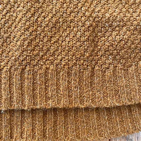 Carmel brown knit sweater Size M - Image 6
