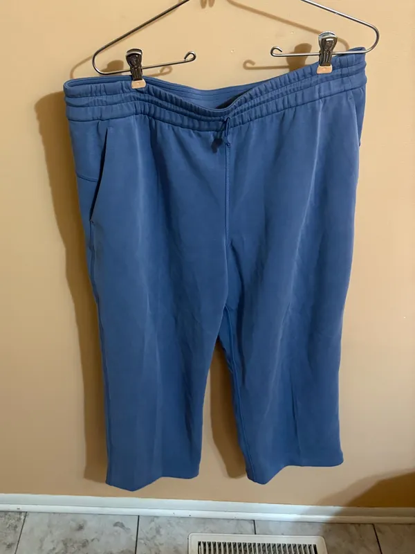 Lululemon Softstreme High-Rise Straight-Leg Cropped Pants in Oasis Blue - Image 4