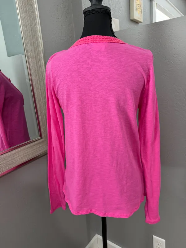 Bibi Hot Pink Barbiecore Crochet Trim Henley Size Small. - Image 3