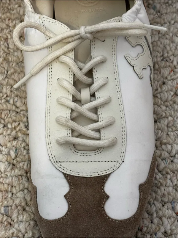 Tory Burch Leather Tory Logo Sneakers Low Tops White Ivory Cerbiatto size 10.5 - Image 6