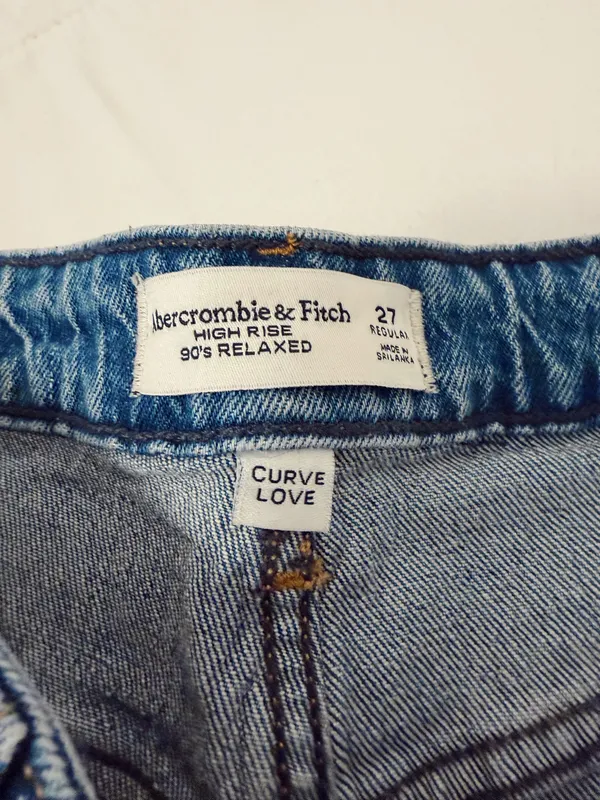 90s Relaxed Abercrombie Jeans - Image 3