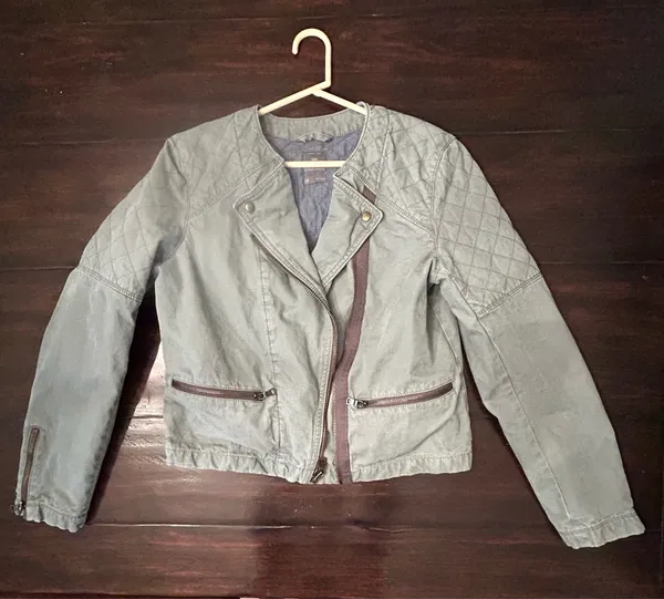 Women’s Gap quilted Canvas Moto Jacket Size 12 - Image 9