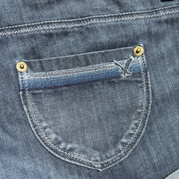 Y2K low rise American Eagle mini jean cuffed shorts - Image 9