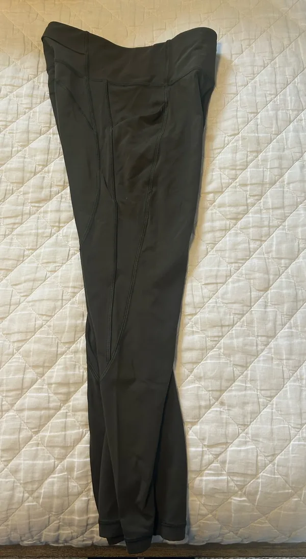 Lululemon Crop Leggings - Image 3