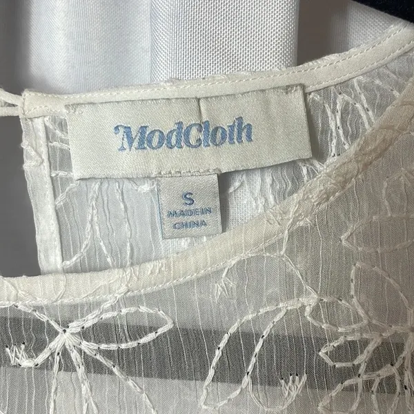 ModCloth Ivory Lace Maxi Dress Long Sleeve Sheer Overlay Lined Size S - Image 7