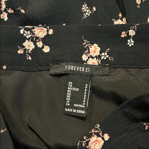 FOREVER 21 floral skort - Image 5