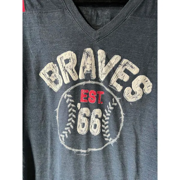 Atlanta Braves Vintage Style Graphic T-Shirt - Image 5