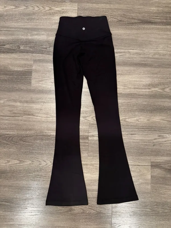 Lululemon Align High Rise Mini-Flared Pant 32" in Black Size 4 - Image 3