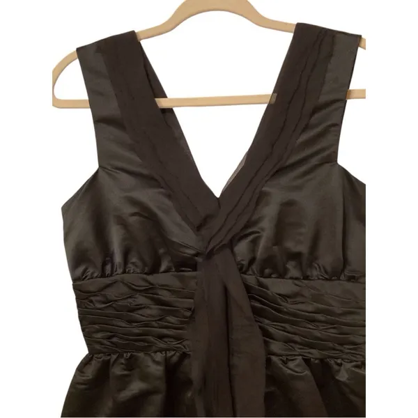 Castle Starr Elegant Black Silk V-Neck Mini Little Black Dress Size 6 EUC - Image 2