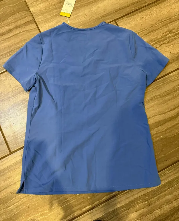 FIGS New 3 Pocket Scrub Top Sz S! No :( - Image 4